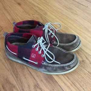 Buffalo check leather chukka boots